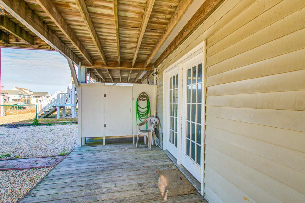 The Pour House Villa Holden Beach Exterior photo